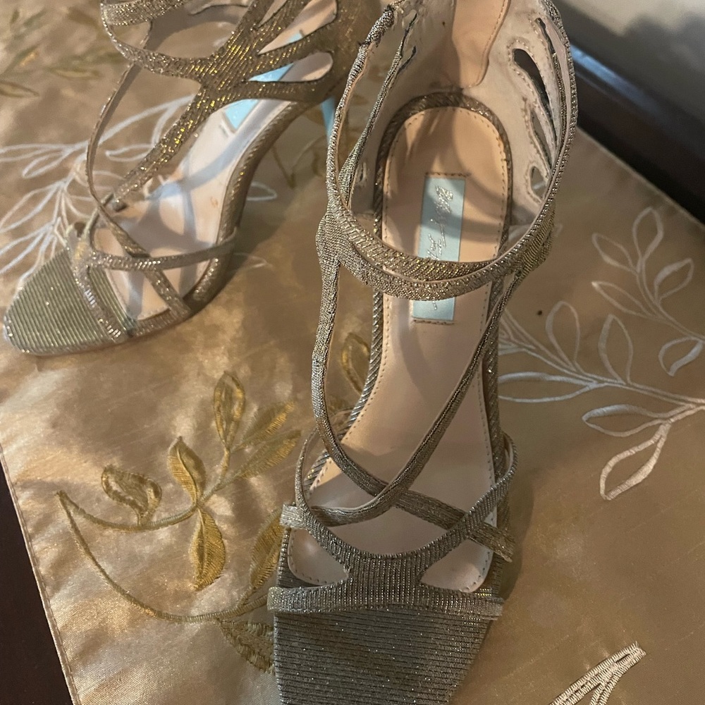 Betsy Johnson dress shoes.  NWOT